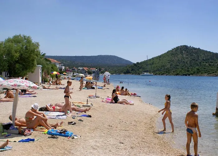 Seaside House Zatoglav, - 13540 * Rogoznica (Sibenik-Knin)